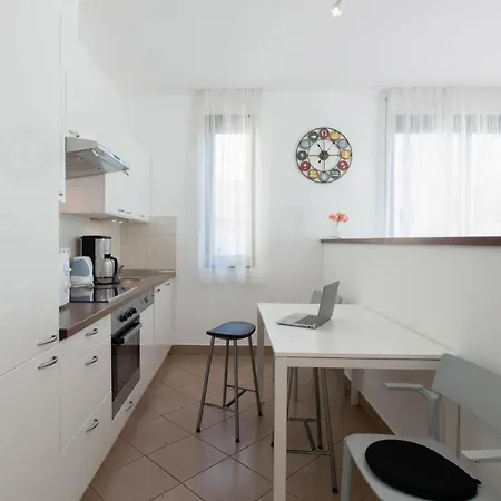 Kiraly Pop Studio With Terrace With Free Parking Apartment